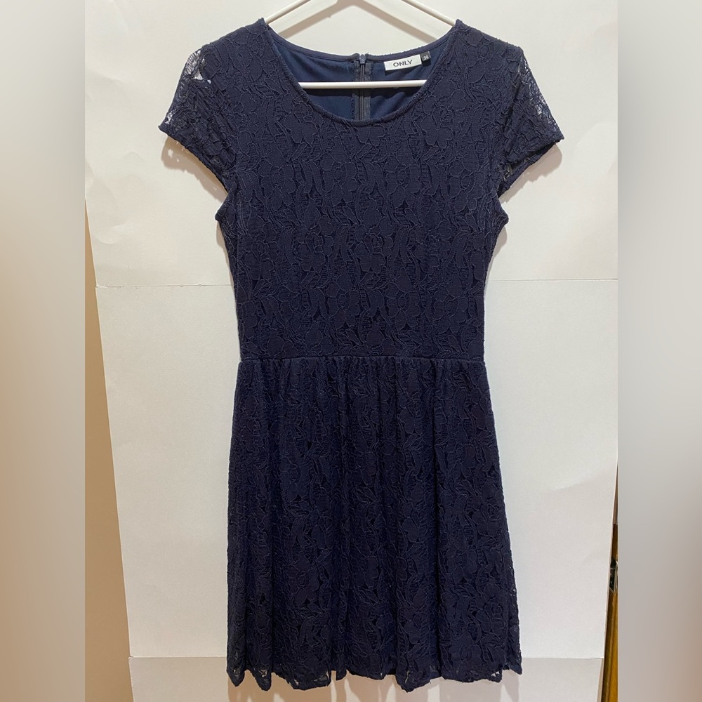 ONLY lace cocktail dress